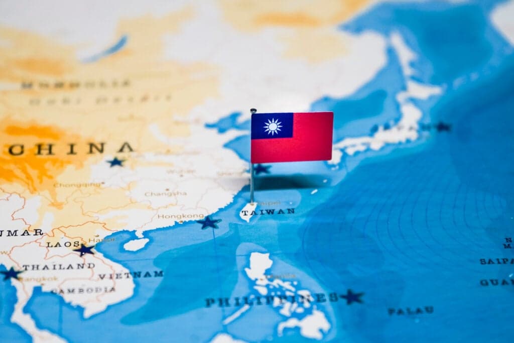 Palihapitiya: Taiwan perderá relevancia estratégica en 18 meses