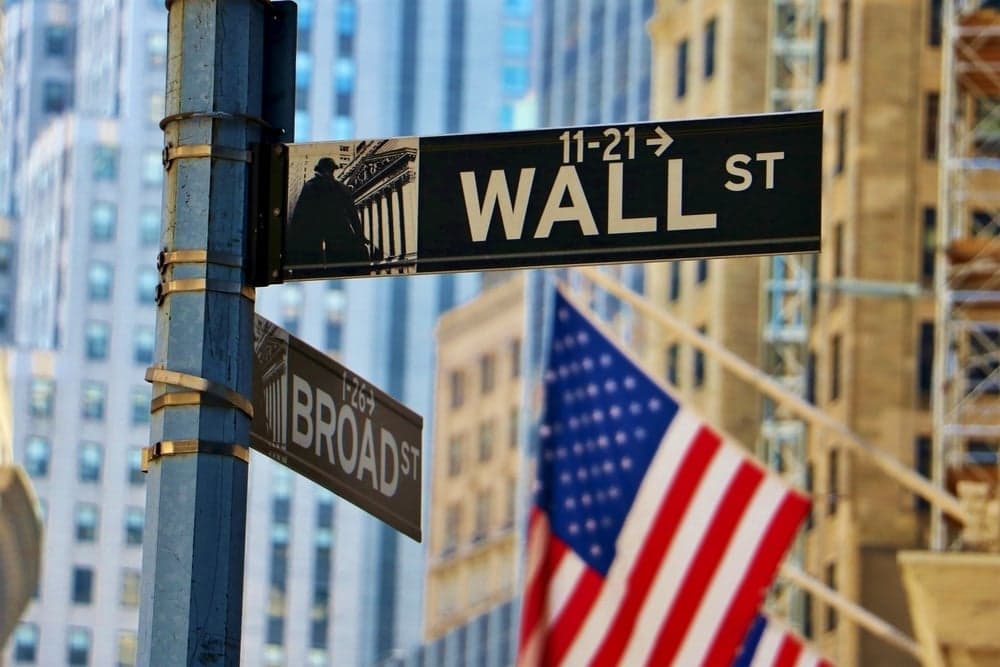 Futuros del S&P 500 y Nasdaq 100 suben mientras el mercado aguarda resultados de NVDA
