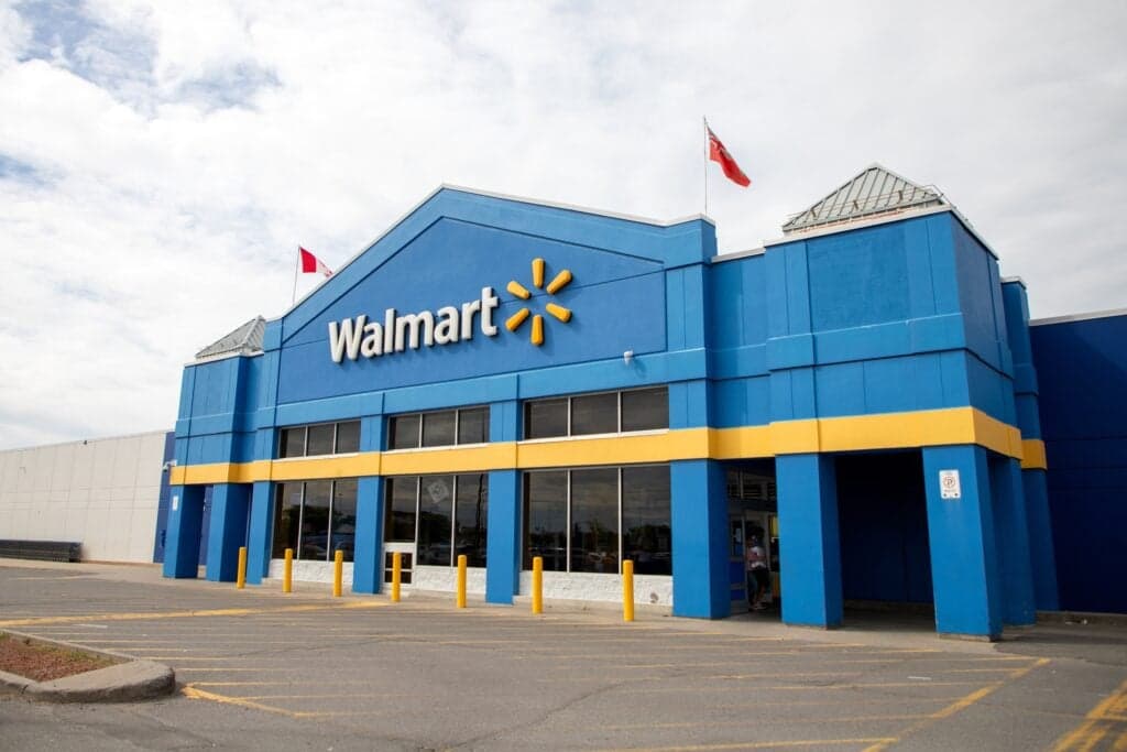 Walmart asumió US$175 millones en costos de combustible y advierte alza de precios