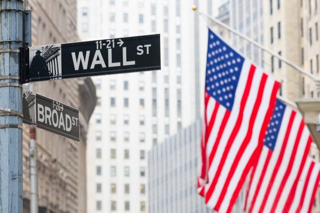 Futuros del Dow Jones y S&P 500 avanzan ante negociaciones EE.UU.-Irán