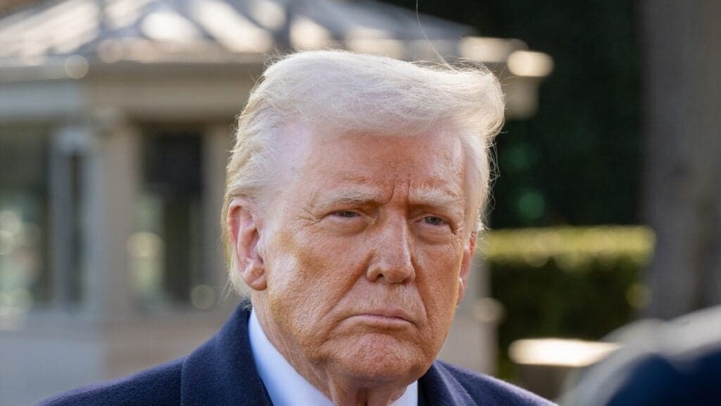Trump pide paciencia en negociaciones nucleares con Irán y defiende bloqueo naval
