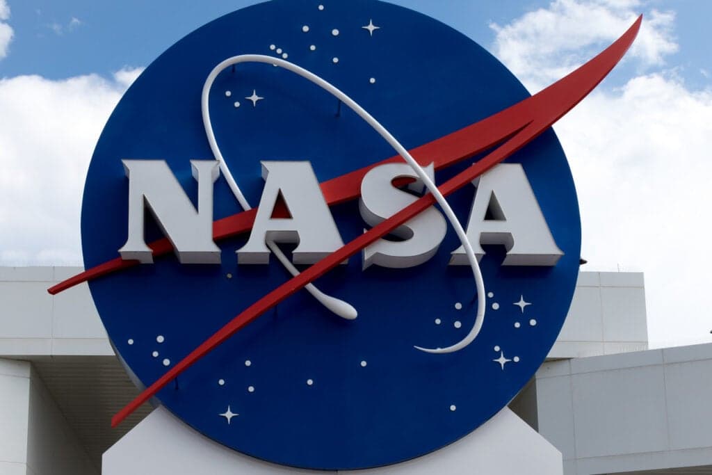NASA amplía contratos con SpaceX ante los tropiezos de Boeing en el espacio