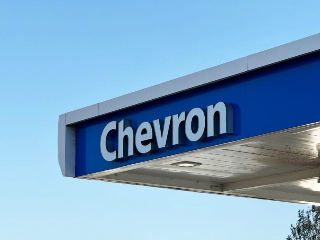 Chevron ve mayor consumo de carbón y apuesta por gas para centros de datos