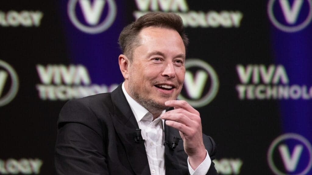 La posible salida a bolsa de SpaceX daría un referente para medir la 'prima Musk' en TSLA