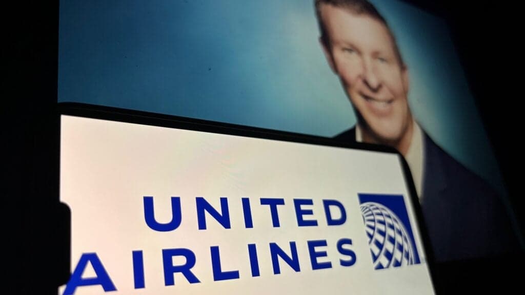 United Airlines busca adquirir activos de aerolíneas en dificultades