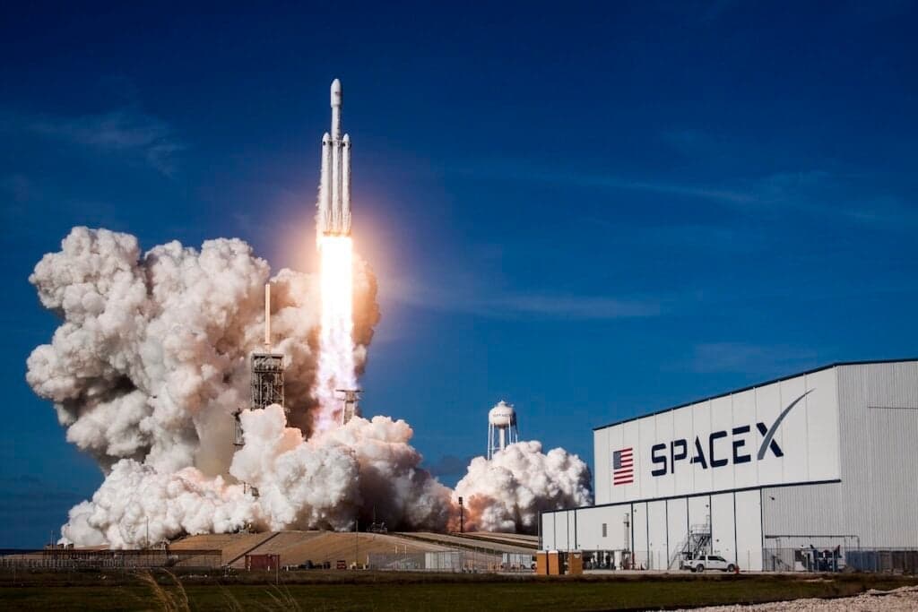 SpaceX debuta en Nasdaq con una valoración de US$1,77 billones