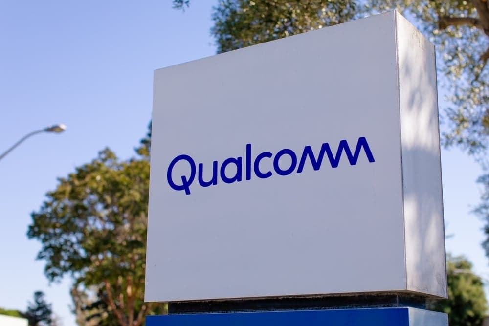 Qualcomm revela más de 40 dispositivos con IA y QCOM sube 4% en preapertura
