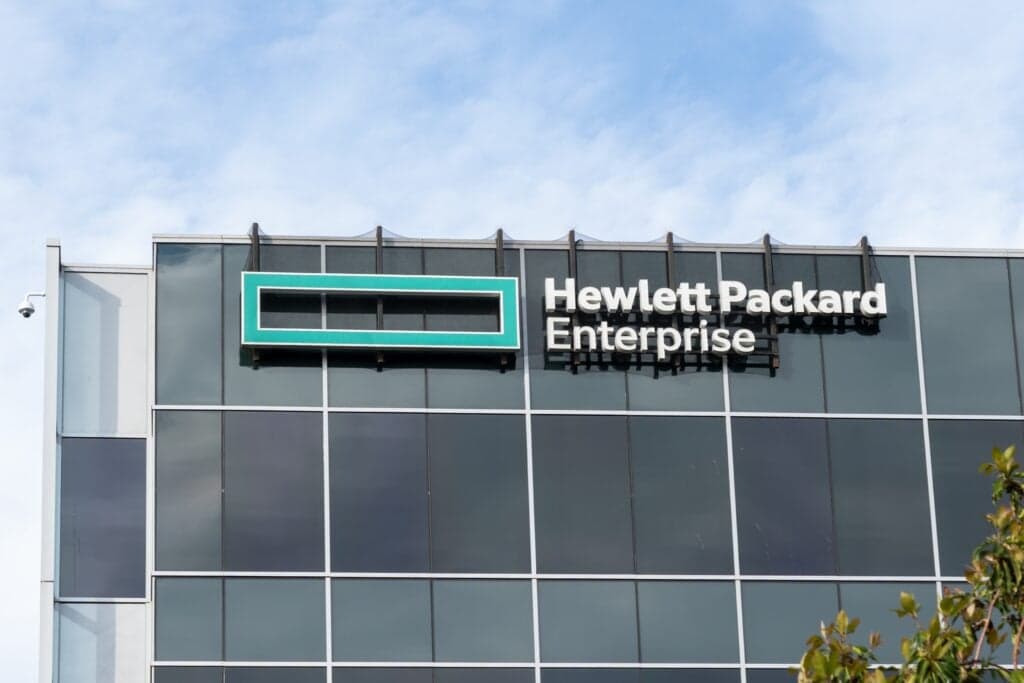 HPE avanza cerca de 4% tras ser elegida por Vultr para su infraestructura de IA