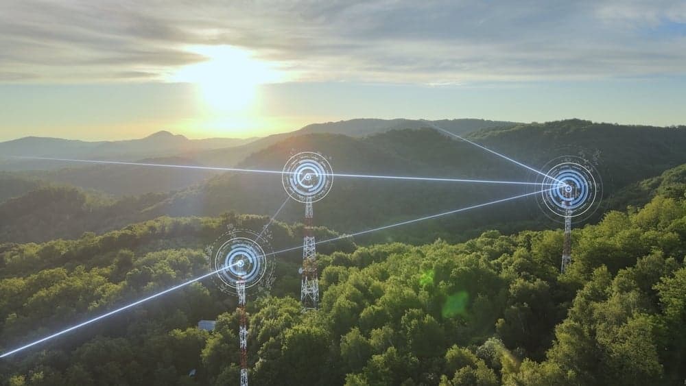 Comtech (CMTL) cae más de 11% tras anunciar venta de su negocio satelital