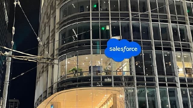 Listen Labs cancela ronda de US$1.500M para negociar con Salesforce