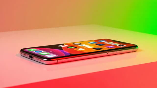 Apple nombra a John Ternus como nuevo CEO tras la salida de Tim Cook