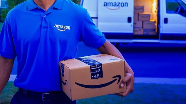 AWS es el "corazón" del comercio de IA, según analista de Schwab