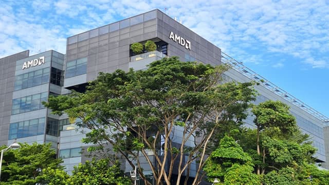 AMD intensifica su rivalidad con NVIDIA con la plataforma Helios