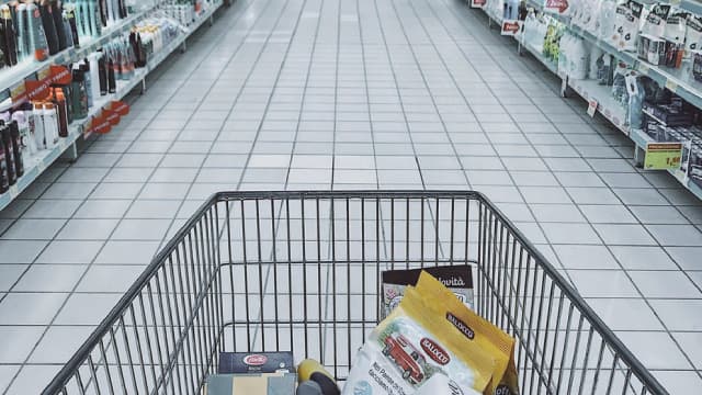 Carrefour enfrenta presión en Francia pese a sólidos resultados del tercer trimestre