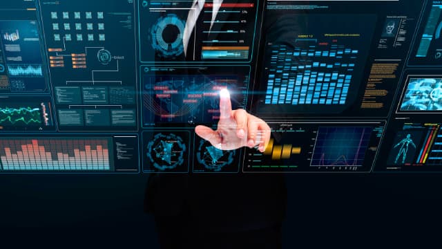 CoreWeave dispara sus ingresos 112% y mejora márgenes con nuevos contratos
