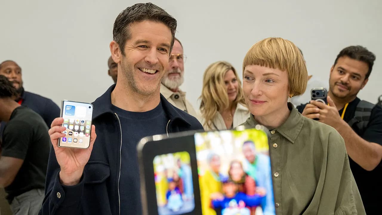 Apple lanza el iPhone Duo plegable desde US$1,999 bajo el nuevo CEO John Ternus
