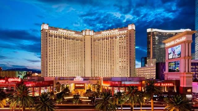 MGM evalúa una oferta por People Inc., la empresa mediática de Barry Diller
