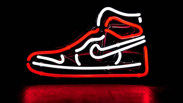 Nike cae en bolsa tras rebaja de Bank of America por debilidad en demanda e innovación