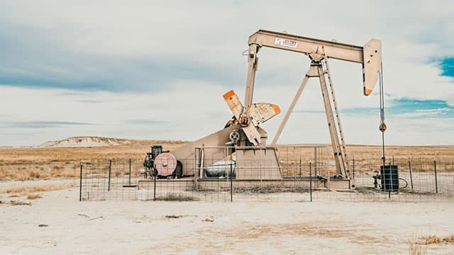 El petróleo sube ante la escalada del conflicto en Medio Oriente