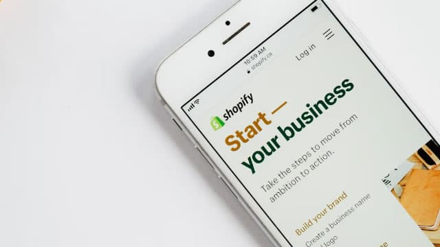 Shopify suma al equipo de Tailwind Labs para impulsar tiendas personalizadas