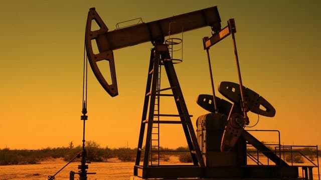EIA eleva sus pronósticos de precio del petróleo ante caída de reservas globales