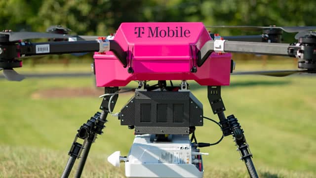 El CFO de T-Mobile dice que las leyes de la física limitan a Starlink